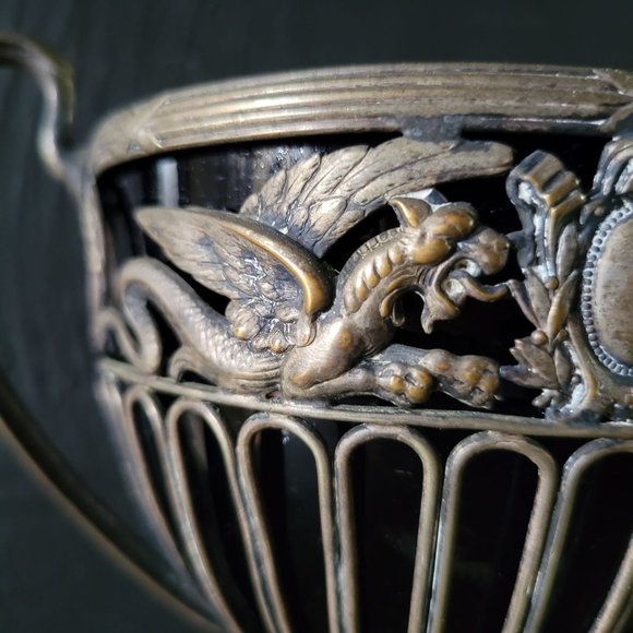 Vintage Pierced Pedestal Sugar Bowl /Blue Glass Liner, Dragons and Crest - Picture 3 of 10